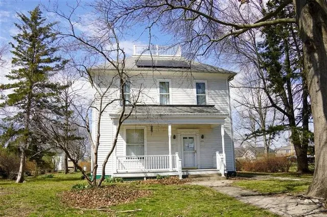 231 S  Jackson St, Pittsfield, IL 62363