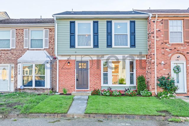 1004 Smoke Tree Ln, Virginia Beach, VA 23452
