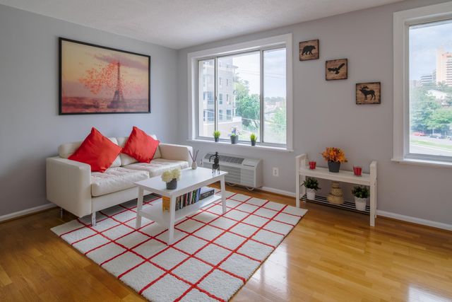 1730 Arlington Blvd #301, Arlington, VA 22209