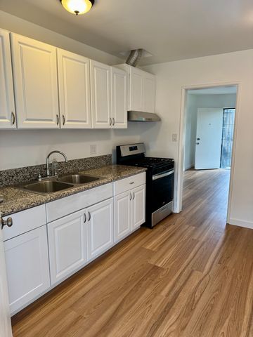 10775 Barlow Ave #C, Lynwood, CA 90262