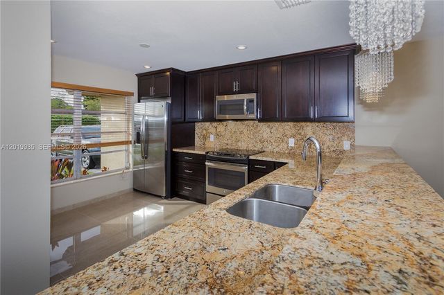 16641 Royal Poinciana Dr, Fort Lauderdale, FL 33326