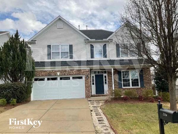 2114 Feather Ridge Dr, Holly Springs, NC 27540