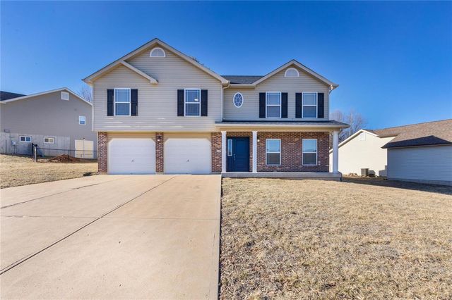 457 Pevely Heights Dr, Pevely, MO 63070