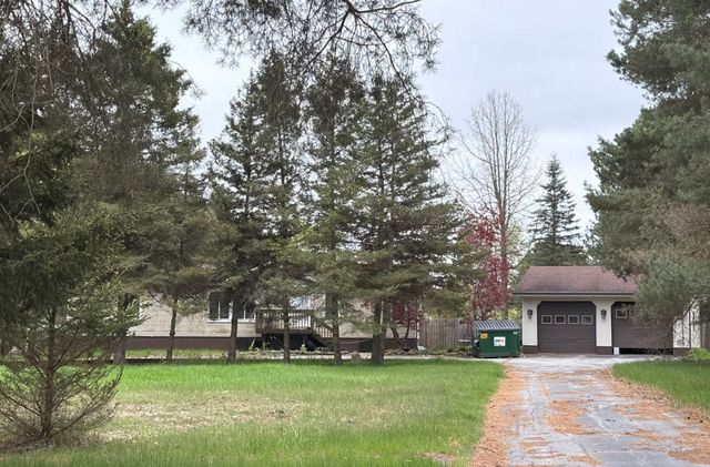 4288 Mortimer Line Rd, Croswell, MI 48422