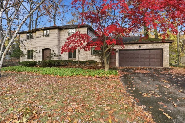 120 Oak Ln, Rochester, NY 14610