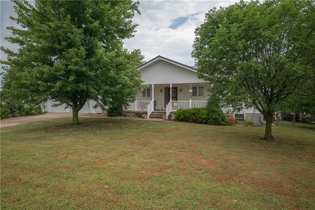 619 N  Highway V, Lamar, MO 64759