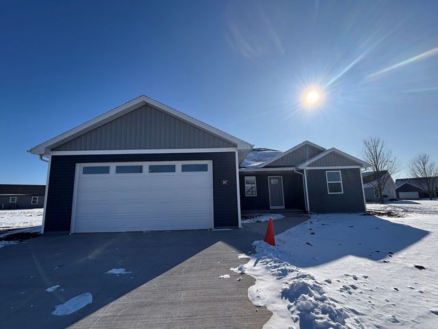 367 Brooke Dr, Omro, WI 54963