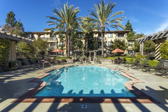 25501 Crown Valley Pkwy #104, Ladera Ranch, CA 92694