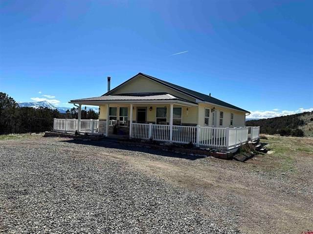 13761 Lonesome Cove Rd, Hotchkiss, CO 81419