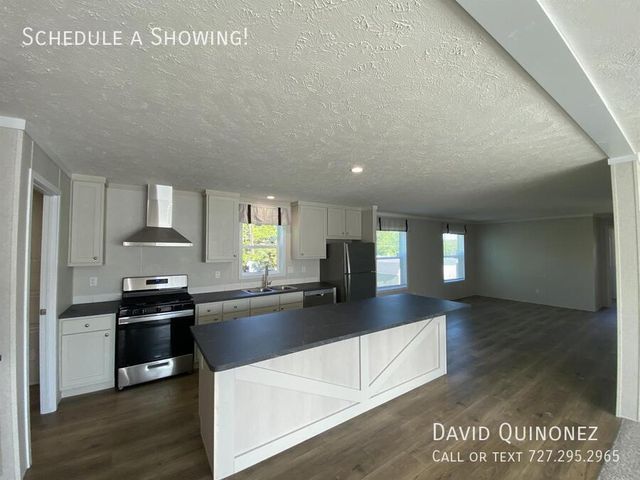113 Mitchell Dr, Rockford, IL 61109