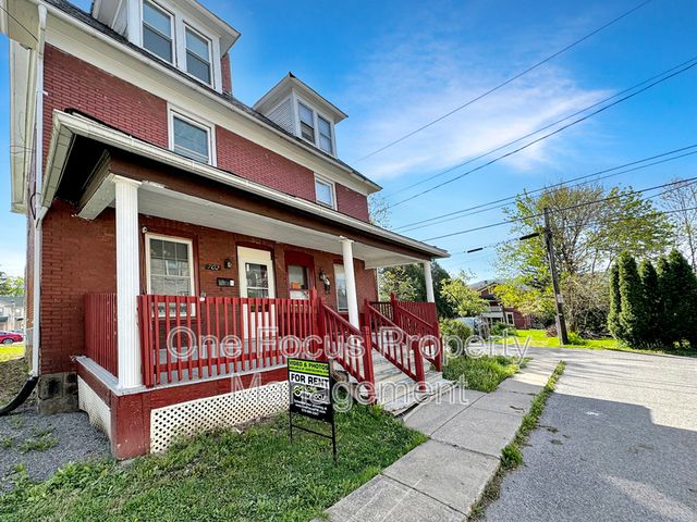 702 Sterling Ave, Williamsport, PA 17701