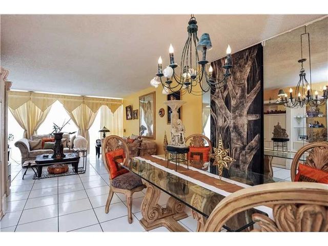 501 Three Islands Blvd #119, Hallandale Beach, FL 33009