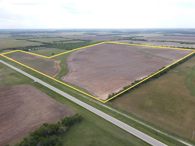 11th Ave, Lindsborg, KS 67456