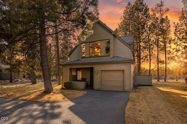 57985 Silver Fir Cir #2, Bend, OR 97707