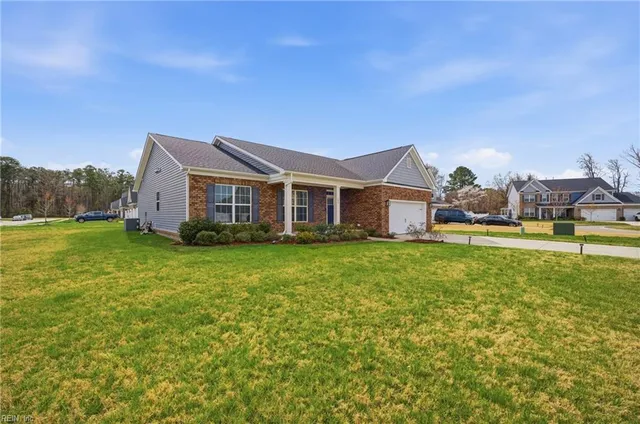109 Green Ct, Carrollton, VA 23314