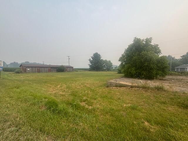 5998 S  Greenville Rd, Greenville, MI 48838