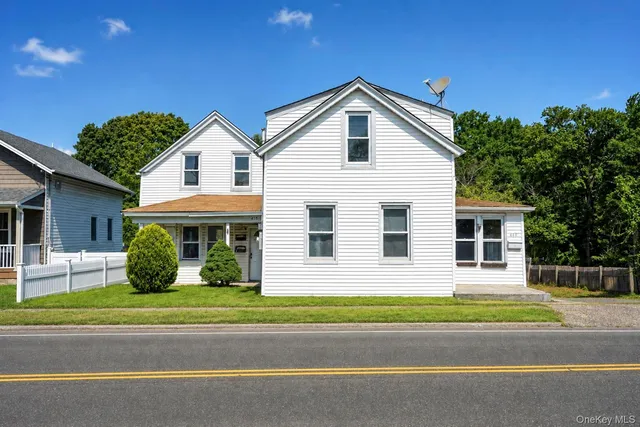 458-460 N Corona Avenue, Valley Stream, NY 11580