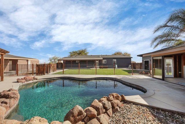 20753 S  Corral Hollow Rd, Tracy, CA 95304