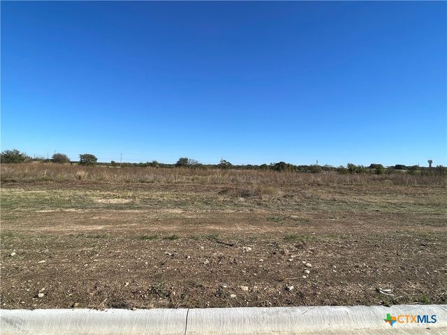2032 Botts Dr, Salado, TX 76571