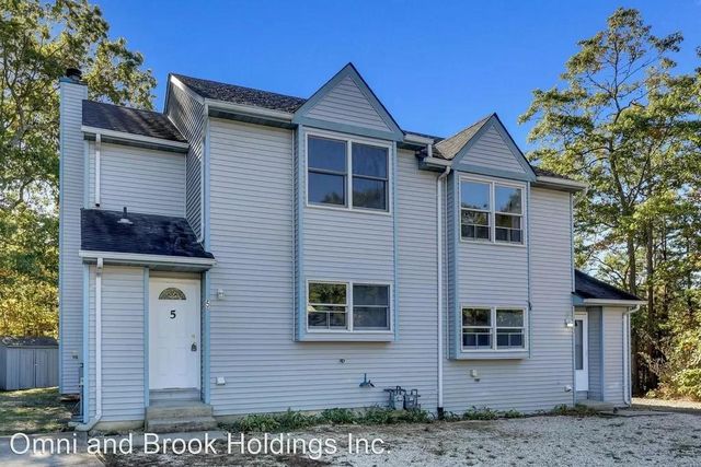 5 S  Indian Valley Ct, Tuckerton, NJ 08087