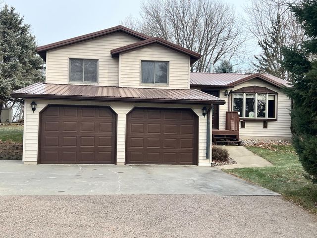 258 Shoreview Dr, Cottonwood, MN 56229