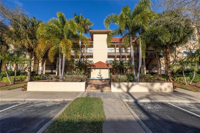 2400 Feather Sound Dr #1335, Clearwater, FL 33762