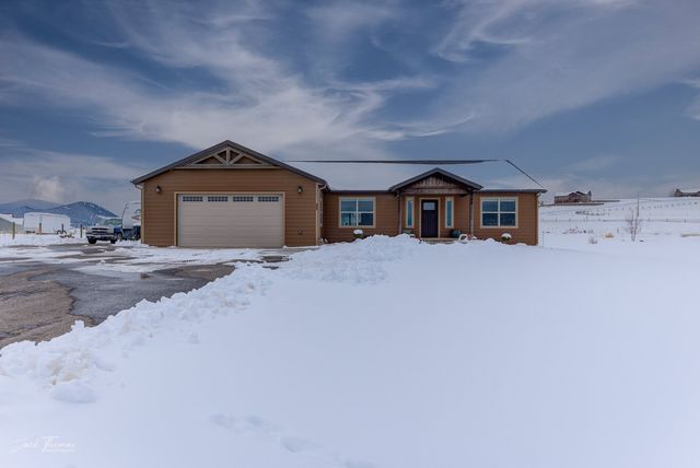 22 Country Meadow Ln, Clancy, MT 59634