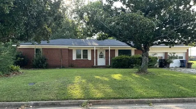 2317 Kelly Lynn Ln, Longview, TX 75605