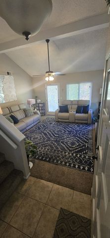 2239 N  Bradley St, Visalia, CA 93292