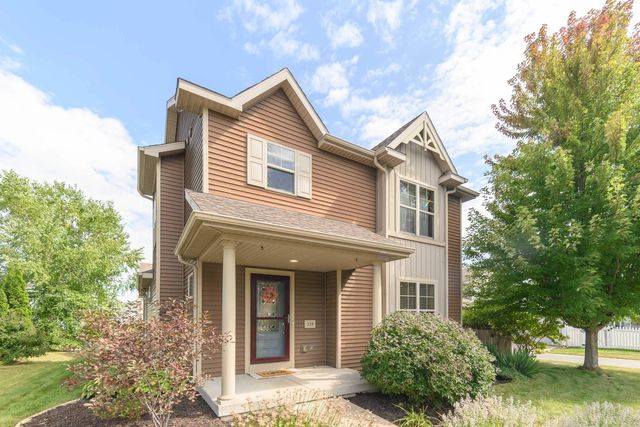 239 Shady Leaf Rd, Madison, WI 53718