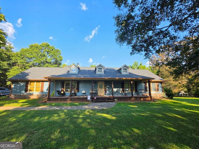 532 Bill Watkins Rd, Hoschton, GA 30548