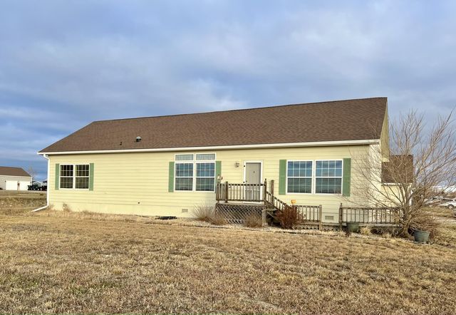 1417 Northstar Ave, Pierre, SD 57501