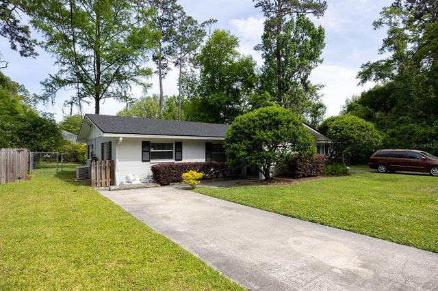 3705 NW 45th St #A, Gainesville, FL 32606