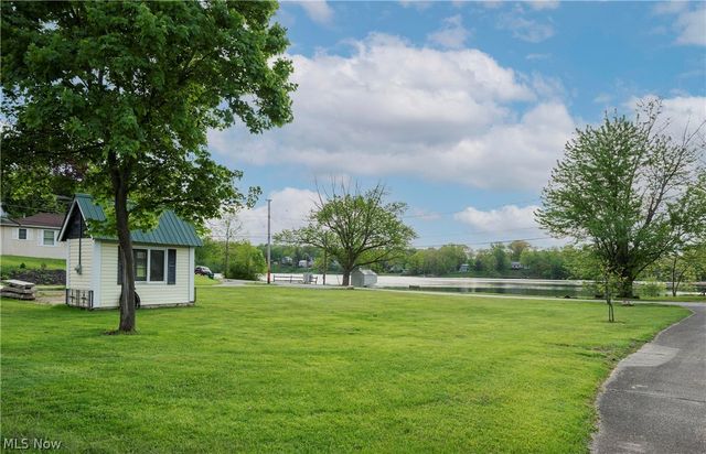 Burton, OH Homes For Sale & Real Estate