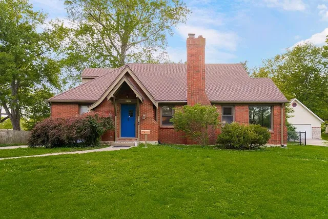 1842 S  Drumm Ave, Independence, MO 64055