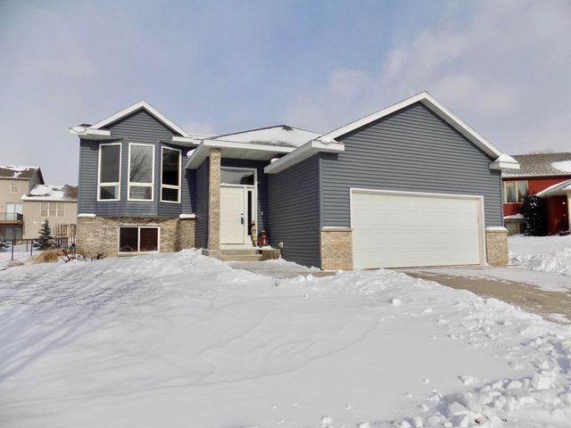 5363 Loon Ln NW, Rochester, MN 55901