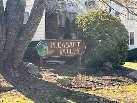 949 Pleasant Valley Rd   #7-3, South Windsor, CT 06074