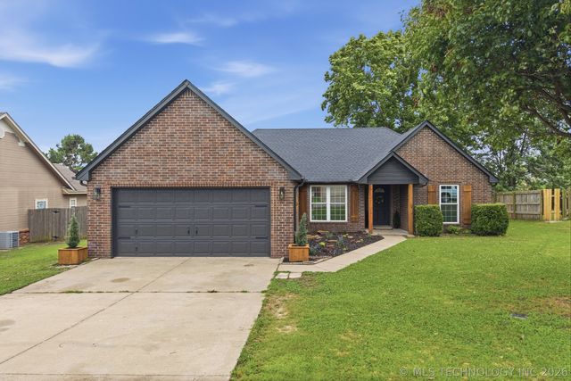 1004 W  Beech St, Skiatook, OK 74070