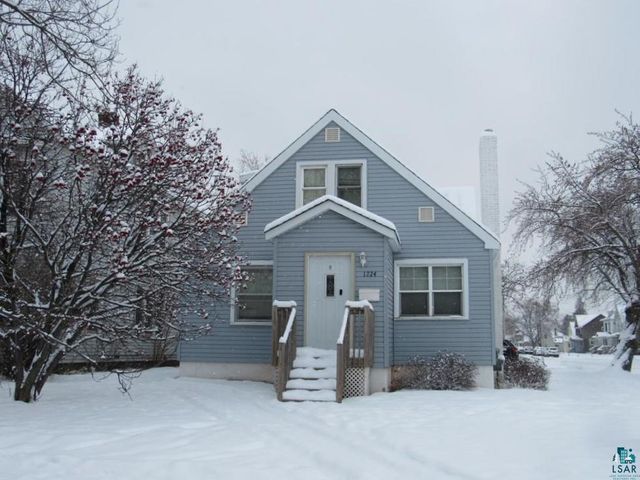 1224 N  16th St, Superior, WI 54880