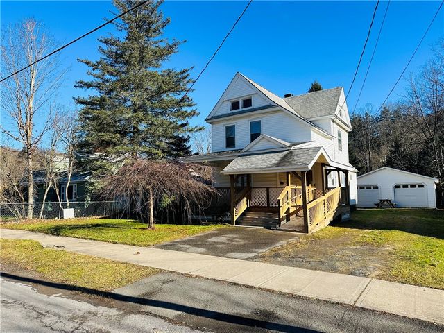 94 Griswold St, Walton, NY 13856
