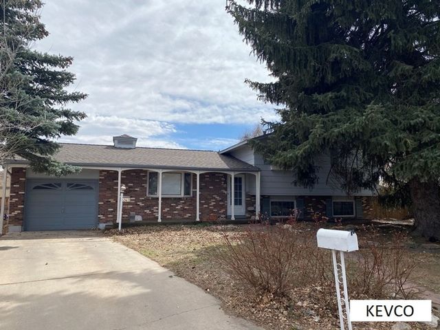 2401 Evergreen Dr, Fort Collins, CO 80521