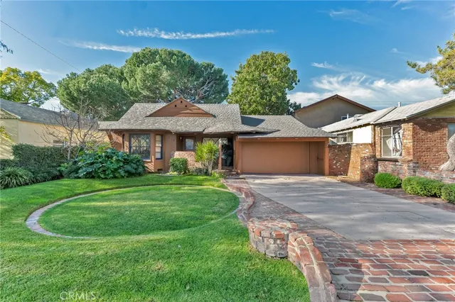 613 N  California St, Burbank, CA 91505