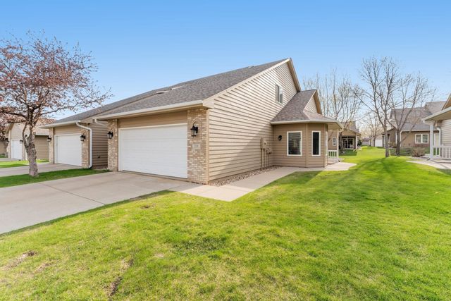 7114 S  Witzke Pl, Sioux Falls, SD 57108