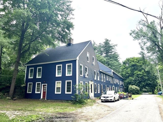 97 Groton St, Pepperell, MA 01463