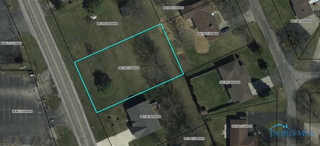 N  Warpole St, Upper Sandusky, OH 43351