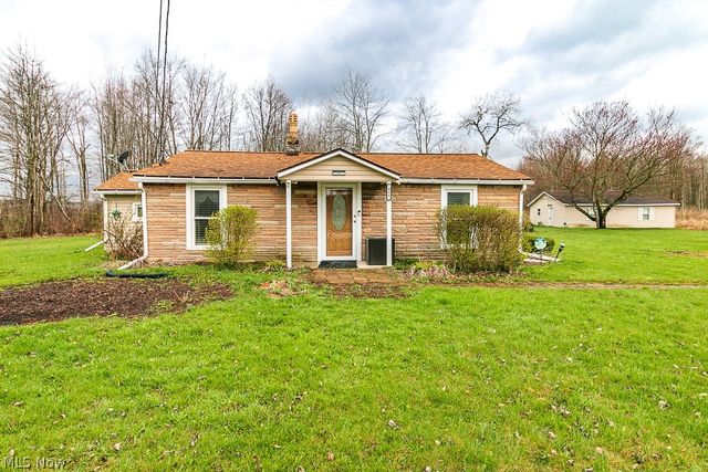 448 Clay Rd, Jefferson, OH 44047