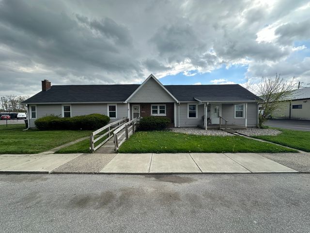 129 N  2nd Ave, Beech Grove, IN 46107