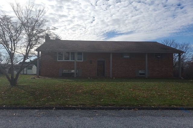 113 Brant Dr, Dallastown, PA 17313