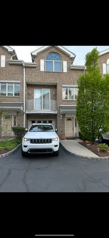 638 Valley Brook Ave, Lyndhurst, NJ 07071