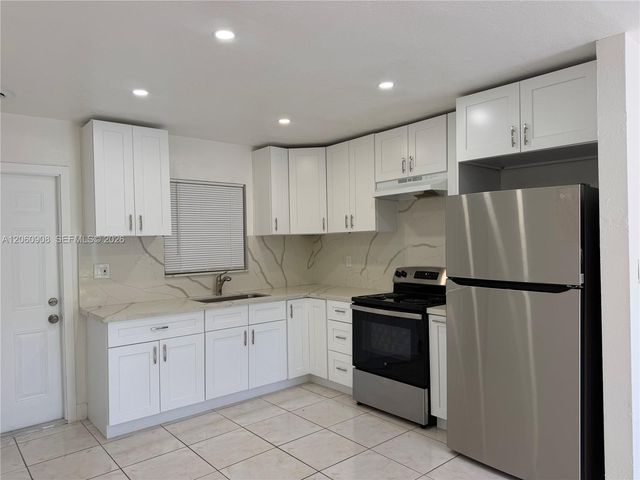 732 SW 6th St #732, Dania, FL 33004